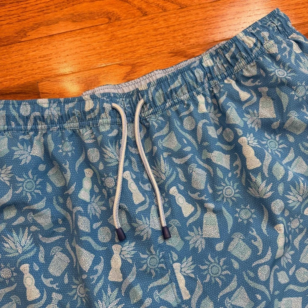 Peter Millar Swim Trunks Mens 2XL Blue Tequila Agave Print Mesh Lined Beachwear